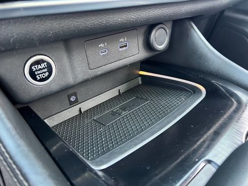 Used 2021 Nissan Rogue Platinum image 12