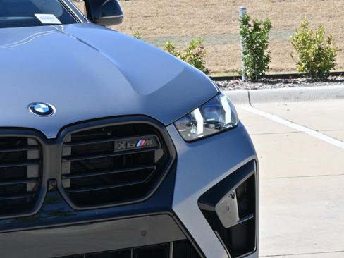 Used 2026 BMW X6 M Competition w/ Executive Package image 10