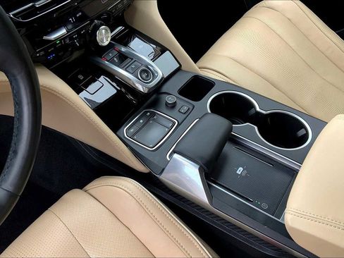 Certified 2024 Acura MDX w/Advance Package image 16