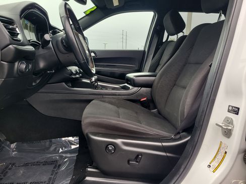 Used 2023 Dodge Durango SXT image 17