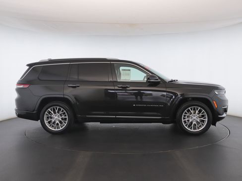 Used 2022 Jeep Grand Cherokee L Summit w/ Advanced Protech Group IV image 28