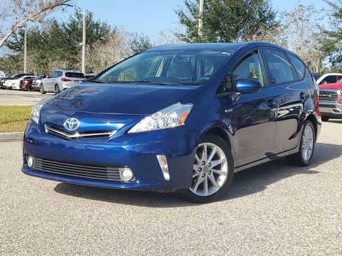 Used 2012 Toyota Prius V Five image 33