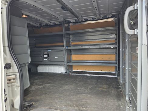 Used 2020 Nissan NV 3500 SV image 24