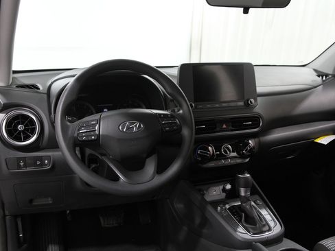 Certified 2023 Hyundai Kona SE image 6