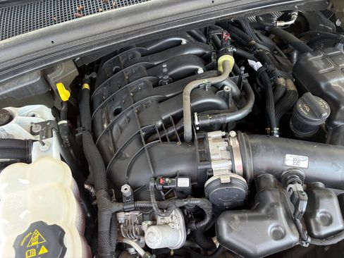 Used 2021 Jeep Grand Cherokee L Laredo AWD/4WD image 33