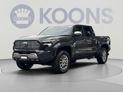 Used 2024 Toyota Tacoma Limited w/ Limited Package (LT)