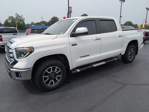 Used 2020 Toyota Tundra Limited w/ Limited Premium Package AWD/4WD image 8
