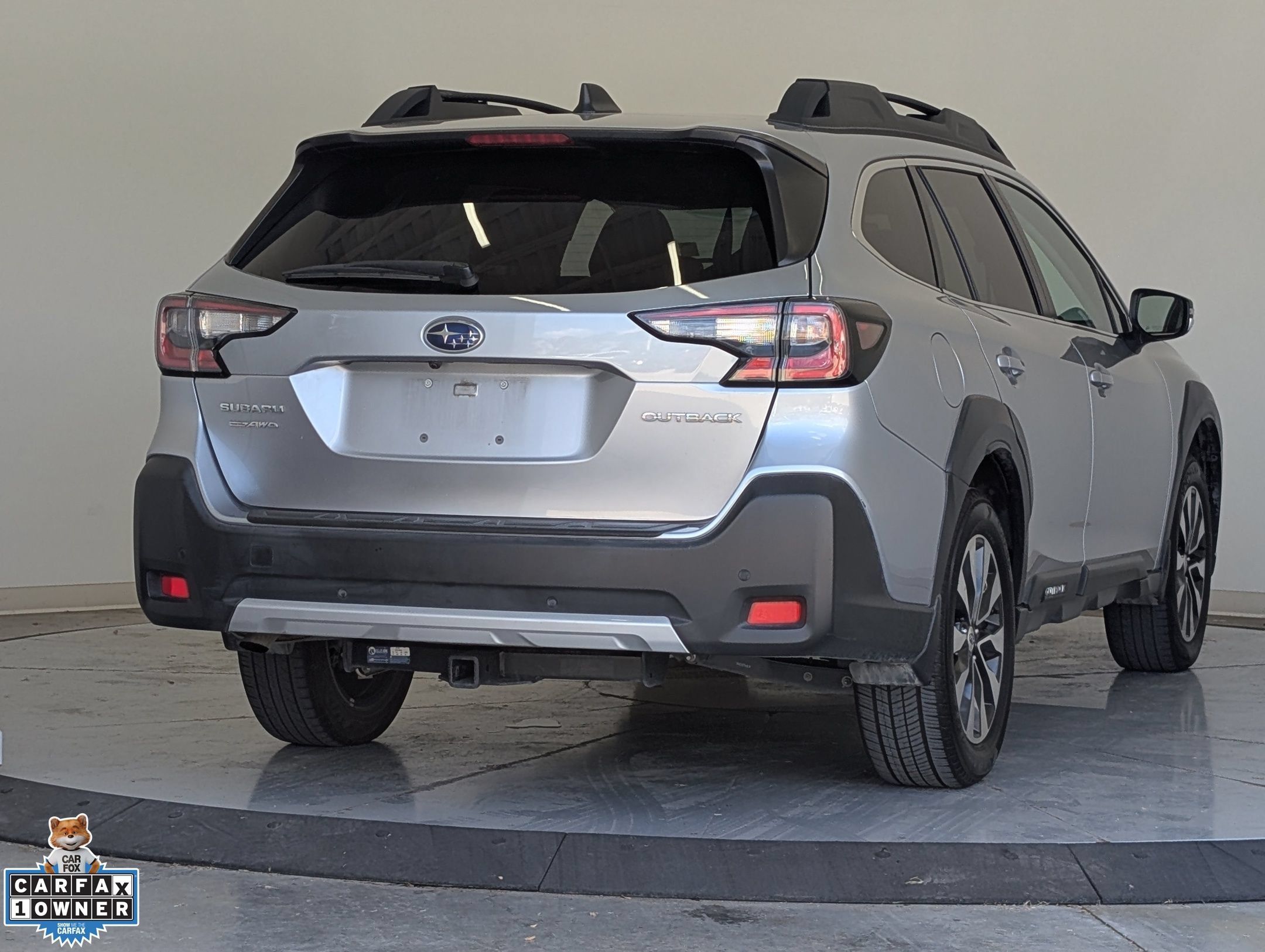Used 2024 Subaru Outback Limited AWD/4WD image 3
