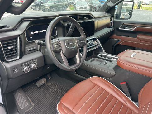 Used 2026 GMC Sierra 2500 Denali Ultimate AWD/4WD image 7