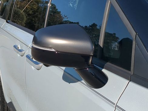 New 2026 Kia Carnival SX w/ SX Dark Edition Package FWD image 10