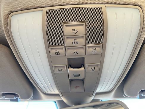 Used 2015 Mercedes-Benz E 350 4MATIC Sedan image 29