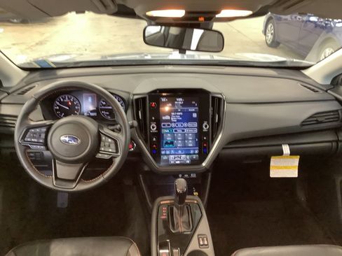 Used 2024 Subaru Crosstrek 2.5i Limited AWD/4WD image 4