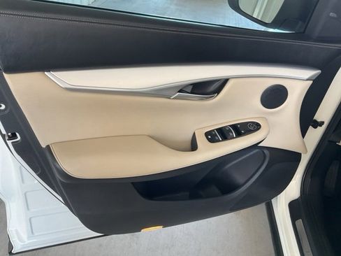 Used 2020 INFINITI QX50 Essential image 5