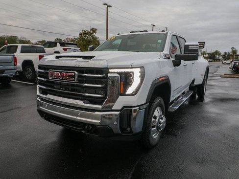 New 2026 GMC Sierra 3500 SLT w/ SLT Premium Package image 3