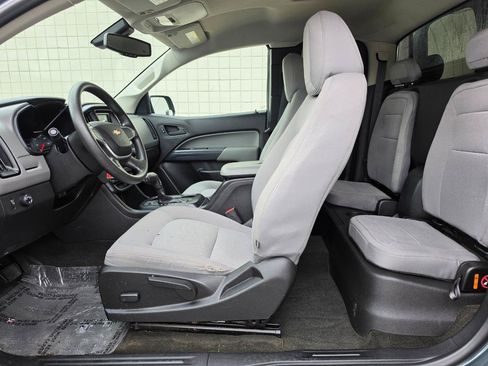 Used 2015 Chevrolet Colorado W/T w/ WT Convenience Package RWD image 13
