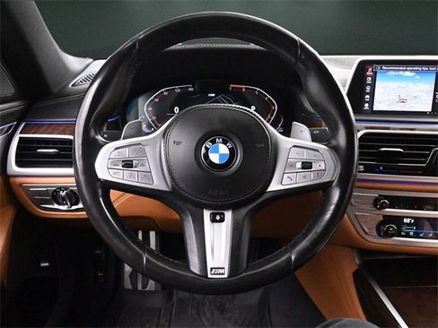 Used 2022 BMW 750i xDrive 750i xDrive w/ Executive Package image 26