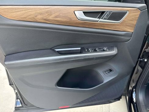 Used 2024 Volkswagen Atlas SE image 21