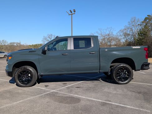 Used 2025 Chevrolet Silverado 1500 Custom Trail Boss w/ Turbomax Blackout Package image 6