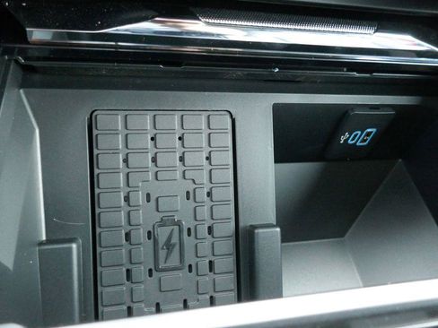 New 2026 Ford F550 4x4 Crew Cab image 25
