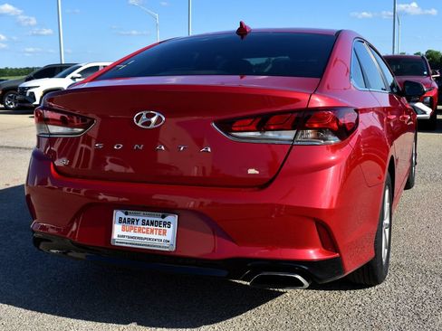 Used 2018 Hyundai Sonata SE FWD image 9