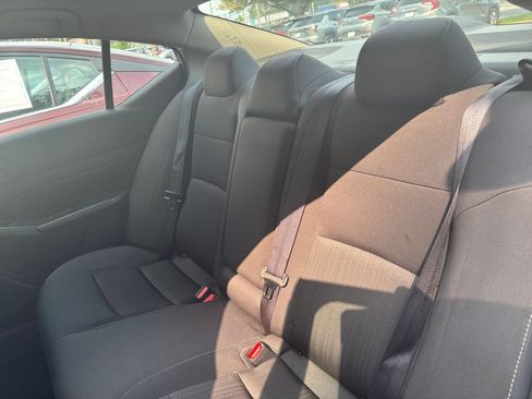 Used 2025 Nissan Altima 2.5 SV FWD image 22