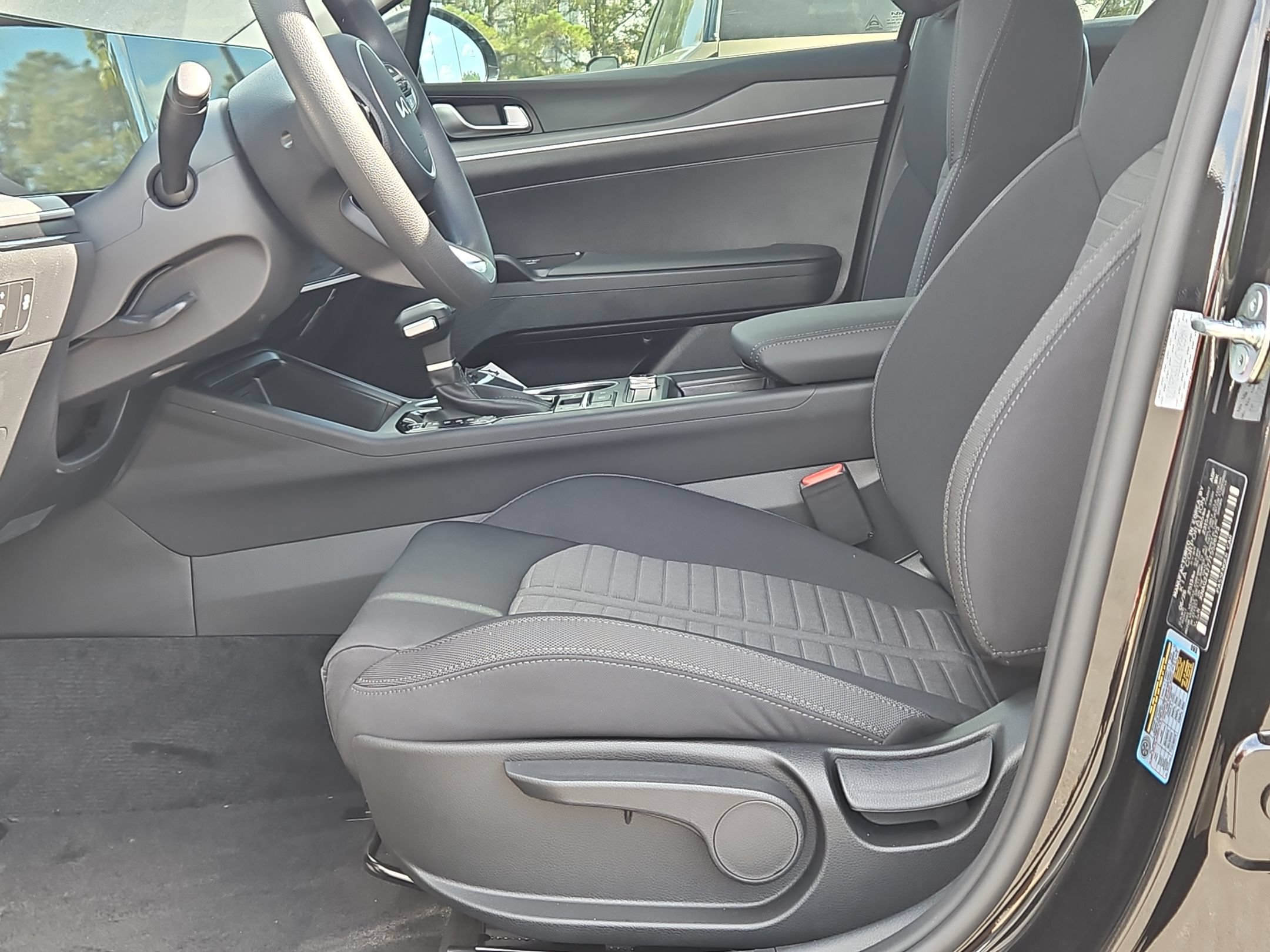 New 2026 Kia K5 LXS FWD image 16