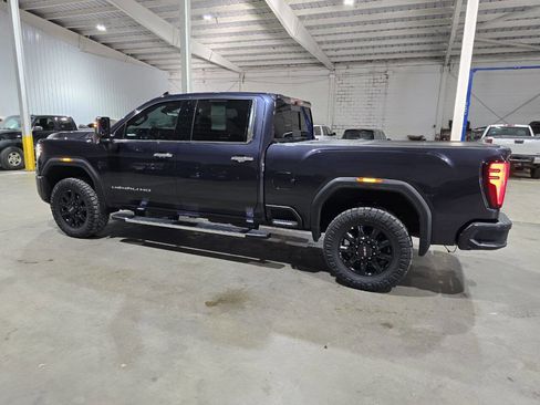 Used 2024 GMC Sierra 2500 Denali w/ Technology Package image 8