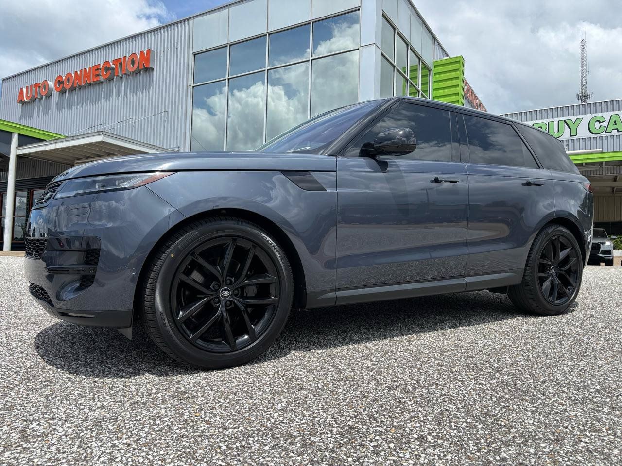 Used 2023 Land Rover Range Rover Sport SE AWD/4WD image 35