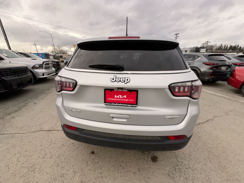 Used 2024 Jeep Compass Latitude AWD/4WD image 25