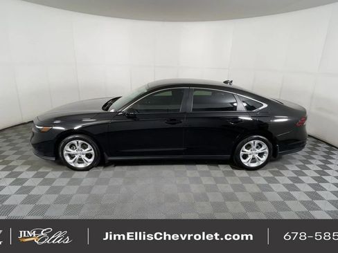 Used 2023 Honda Accord LX image 5