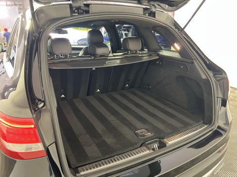 Used 2019 Mercedes-Benz GLC 300 4MATIC image 26