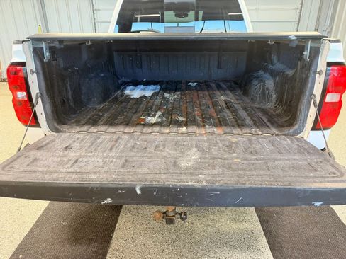 Used 2017 Chevrolet Silverado 1500 LT w/ Max Trailering Package AWD/4WD image 13