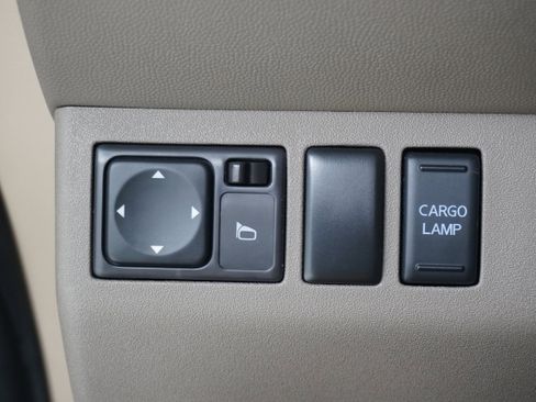 Used 2012 Nissan Frontier SL RWD image 20