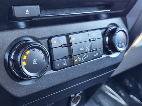 Used 2017 Ford F350 XLT image 22