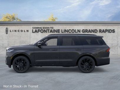 New 2026 Lincoln Navigator Reserve w/ Jet Appearance Package