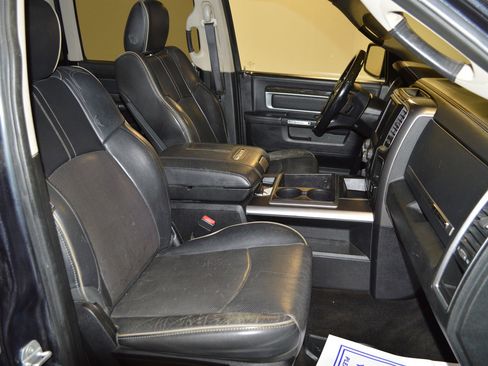 Used 2015 RAM 1500 Limited image 11