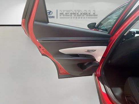 Used 2023 Hyundai Tucson SEL FWD image 23