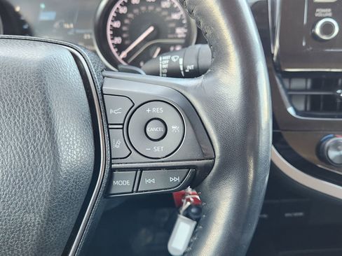 Used 2021 Toyota Camry SE w/ Cold Weather Package image 34