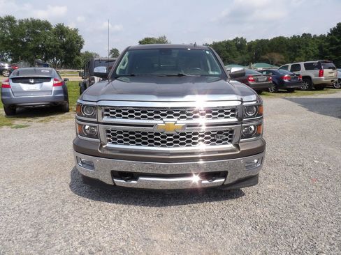 Used 2014 Chevrolet Silverado 1500 LTZ Z71 w/ LTZ Plus Package AWD/4WD image 2