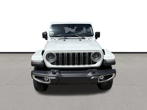 Used 2025 Jeep Wrangler Unlimited Sahara AWD/4WD image 2