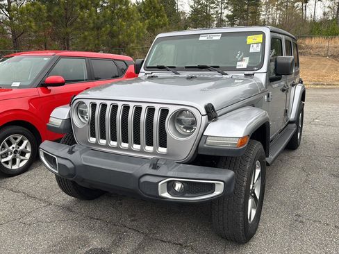 Used 2018 Jeep Wrangler Unlimited Sahara image 10