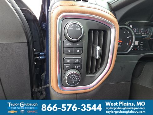 Used 2022 Chevrolet Silverado 2500 High Country AWD/4WD image 22