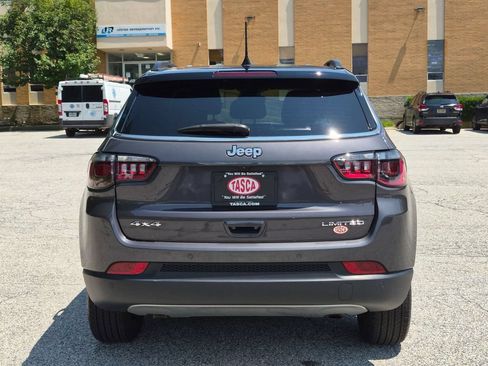 Used 2024 Jeep Compass Limited AWD/4WD image 4