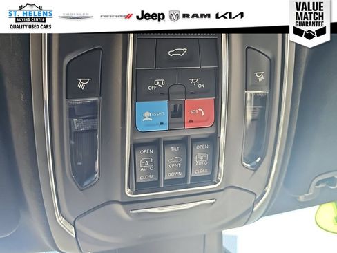 Used 2024 Jeep Wagoneer Limited AWD/4WD image 27