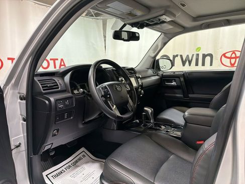 Used 2019 Toyota 4Runner TRD Off-Road Premium AWD/4WD image 25