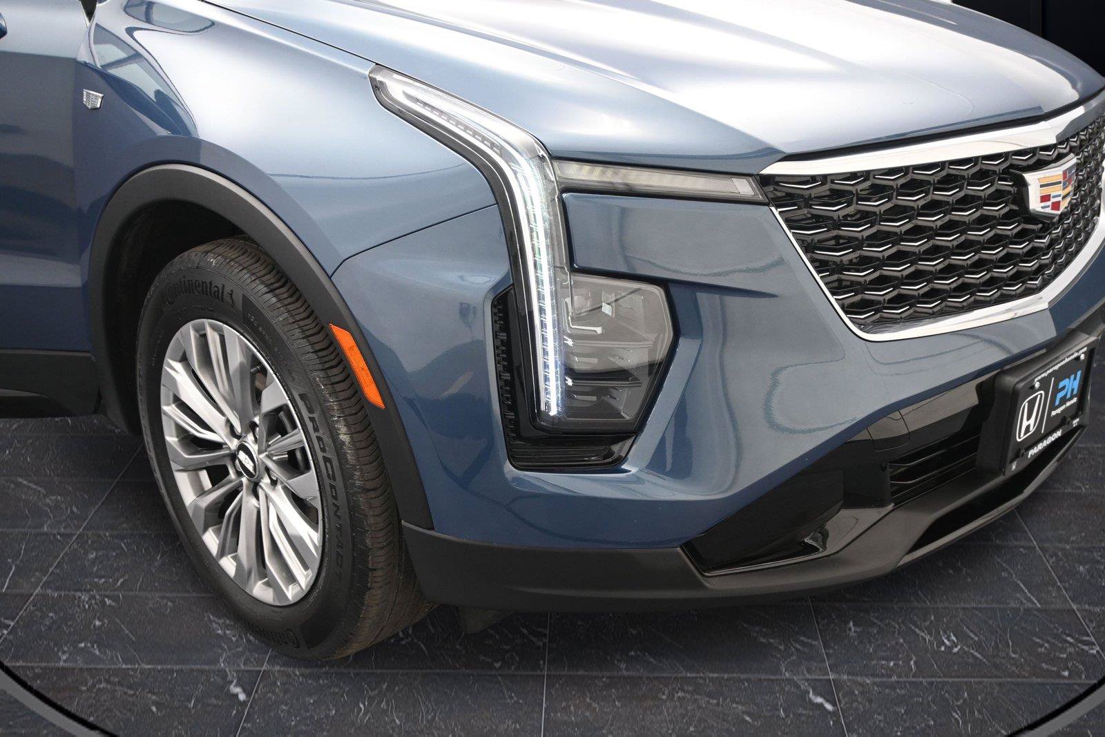 Used 2024 Cadillac XT4 Premium Luxury w/ Technology Package AWD/4WD image 18