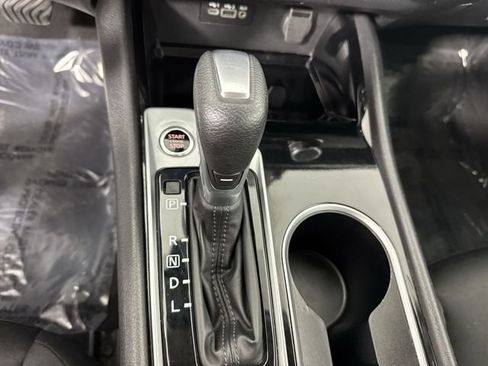 Used 2024 Nissan Altima 2.5 SV FWD image 18