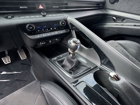Used 2022 Hyundai Elantra N image 23