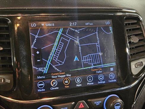 Used 2021 Jeep Grand Cherokee Limited image 13