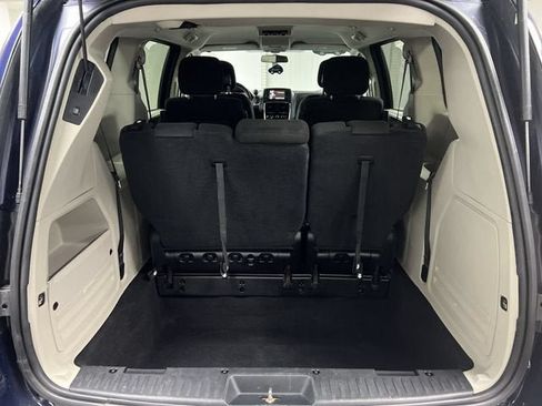 Used 2016 Dodge Grand Caravan SXT w/ Rear Park Assist Package FWD image 24